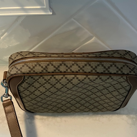 Authentic GUCCI Diamante Clutch Bag - Picture 4 of 15